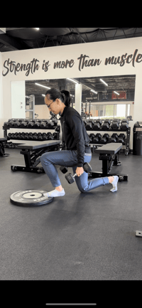 Front Foot Elevated Reverse Lunge with Heel Float